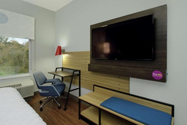 Tru By Hilton Mobile image 10