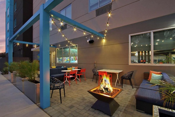 Tru By Hilton Mobile Main image